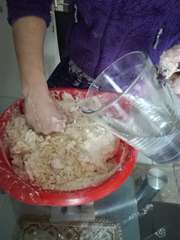 Η συνταγή της ημέρας:Οι παραδοσιακές Μενιδιάτικες ντόντιλιες της γιαγιάς Ελένης! 